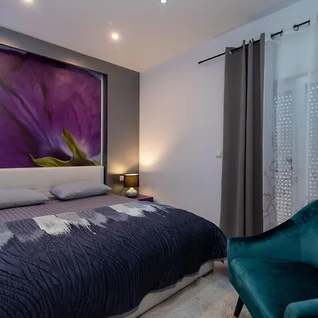 Modernes Mit Gartennutzung- Einer Gross By Interhome * 特罗吉尔