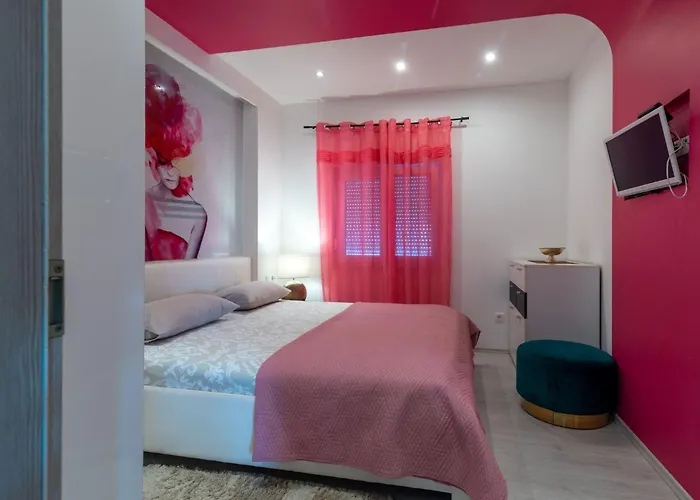 Appartement Modernes Mit Gartennutzung- Einer Gross By Interhome *