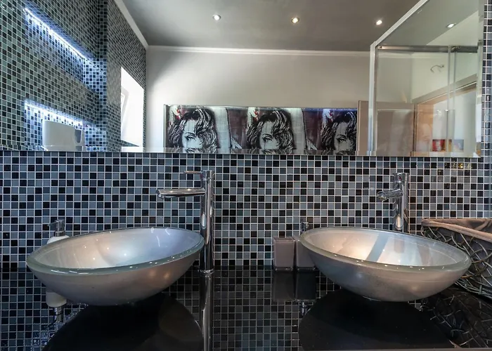 Modernes Mit Gartennutzung- Einer Gross By Interhome * Trogir