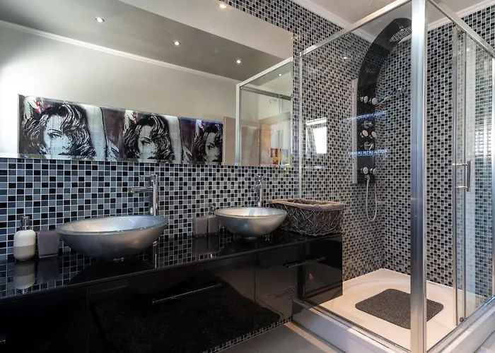 Modernes Mit Gartennutzung- Einer Gross By Interhome Appartement Trogir